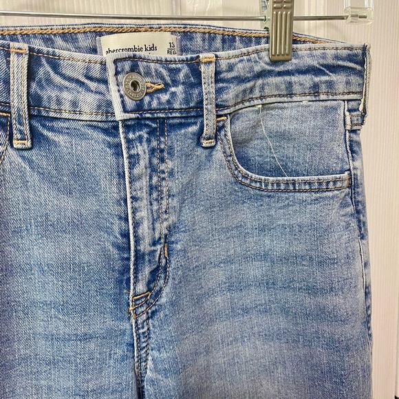 Abercrombie Kids High Rise Straight Jeans 13/14 - Picture 3 of 5